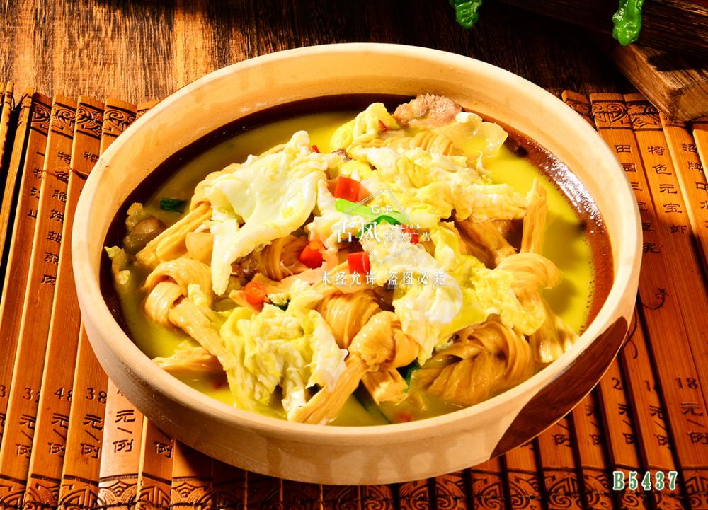 B5437土(tǔ)雞蛋焖腐竹