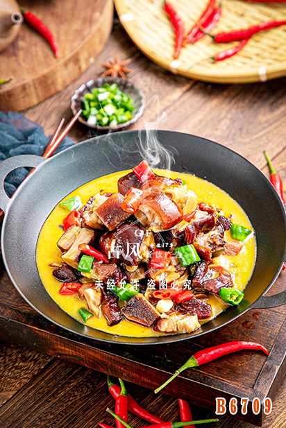 B6709土(tǔ)家(jiā)臘蹄煲